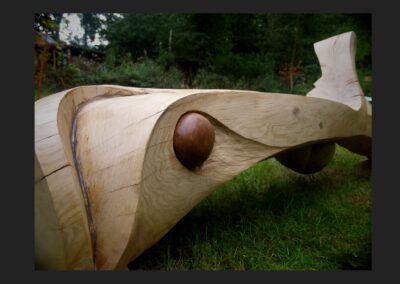 Abstracte design bank uit eiken hout