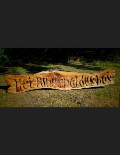 Bord voor Sprookjesbos in eik ca 3 meter breed