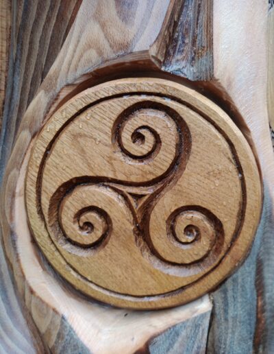 Reliëf in hout, Triscal in acacia 25cm
